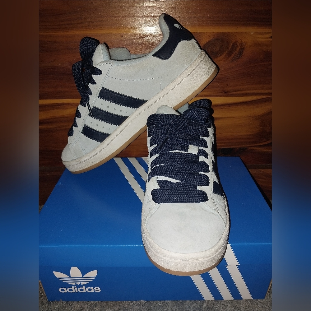 Adidas CAMPUS Womens size 6